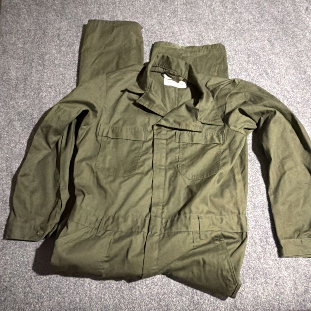 Vintage US Military Coveralls Mens Size 44L Army Green Pockets One Piece 90s
